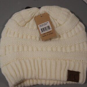 C.C Trendy Warm Chunky Soft Stretch Cable Knit Beanie Skully Ivory New with Tags